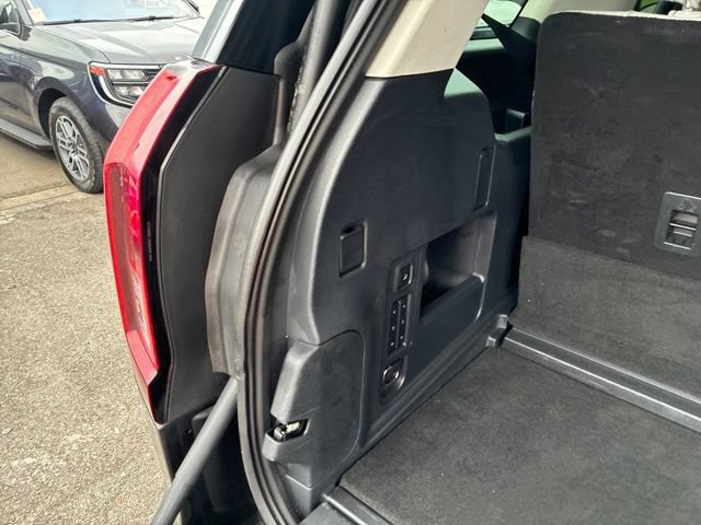 Used 2025 Ford Expedition Active AWD/4WD image 50