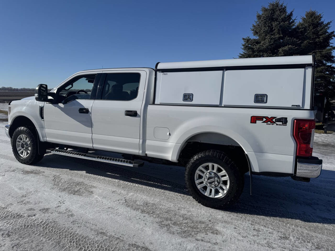 Used 2019 Ford F350 XLT w/ FX4 Off-Road Package image 6