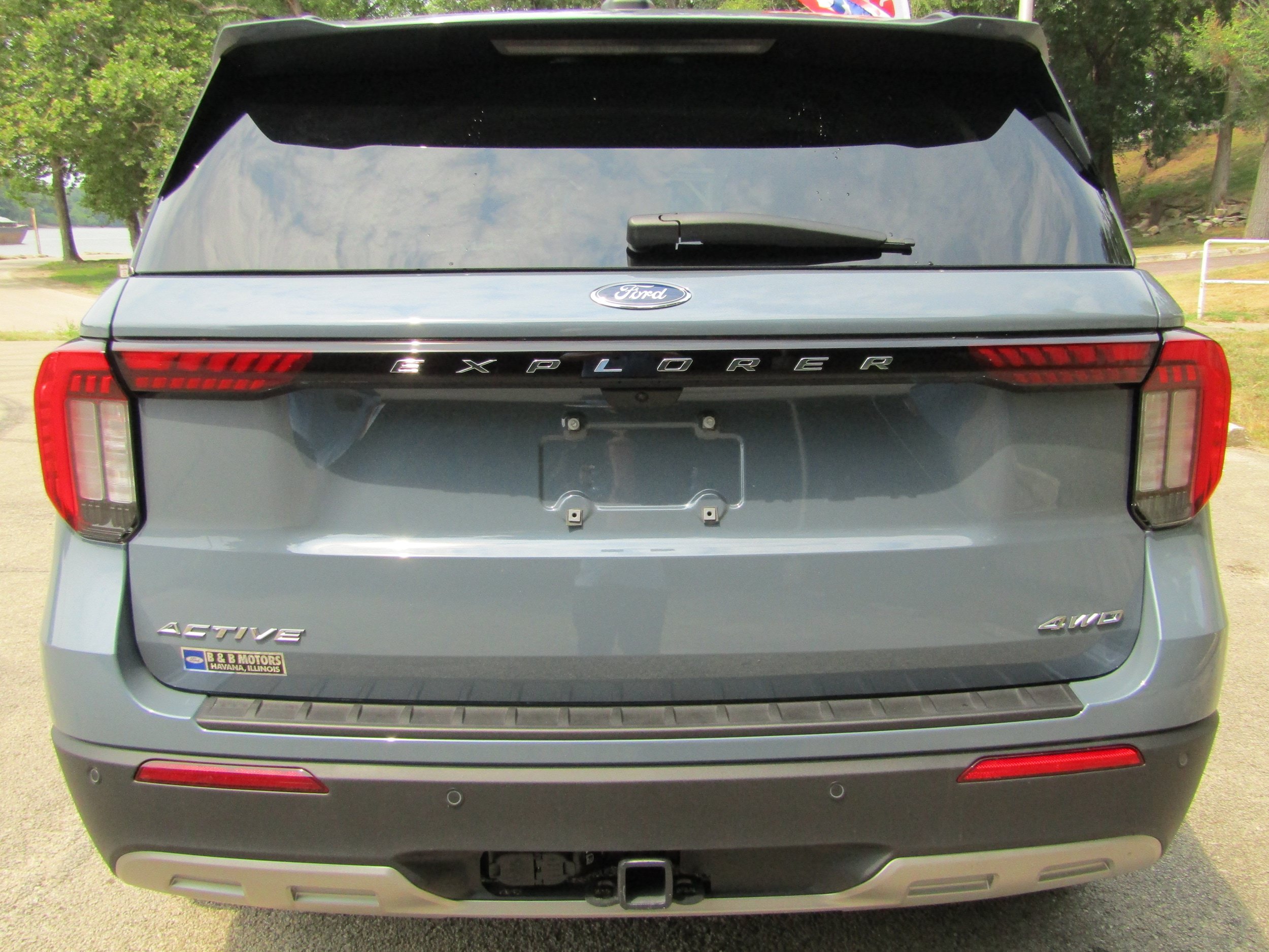 New 2026 Ford Explorer Active w/ Active Comfort Package AWD/4WD image 3