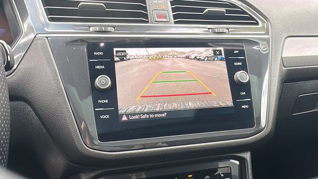 Used 2024 Volkswagen Tiguan SE R-Line image 17