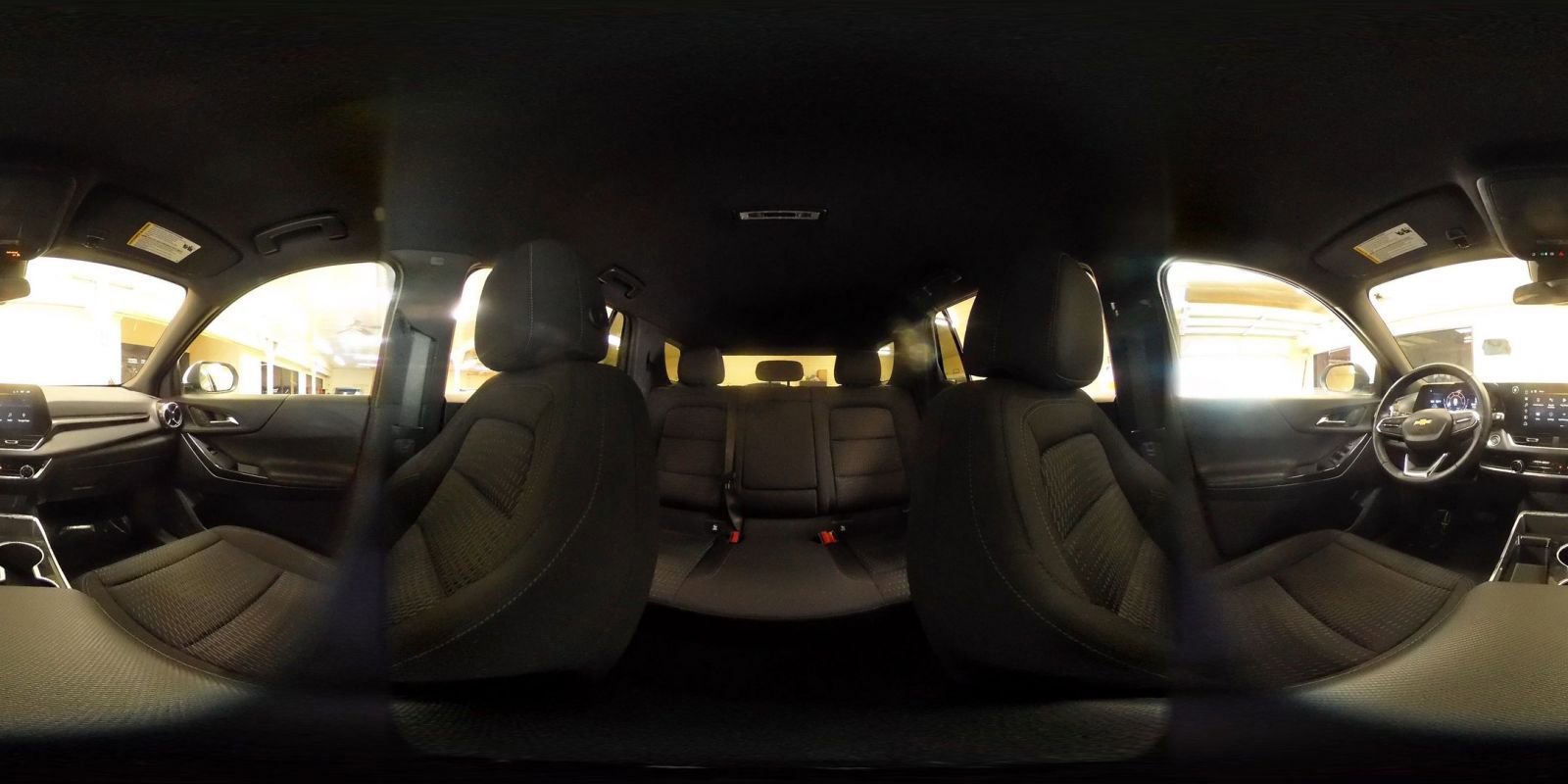 Used 2025 Chevrolet Equinox LT FWD image 43