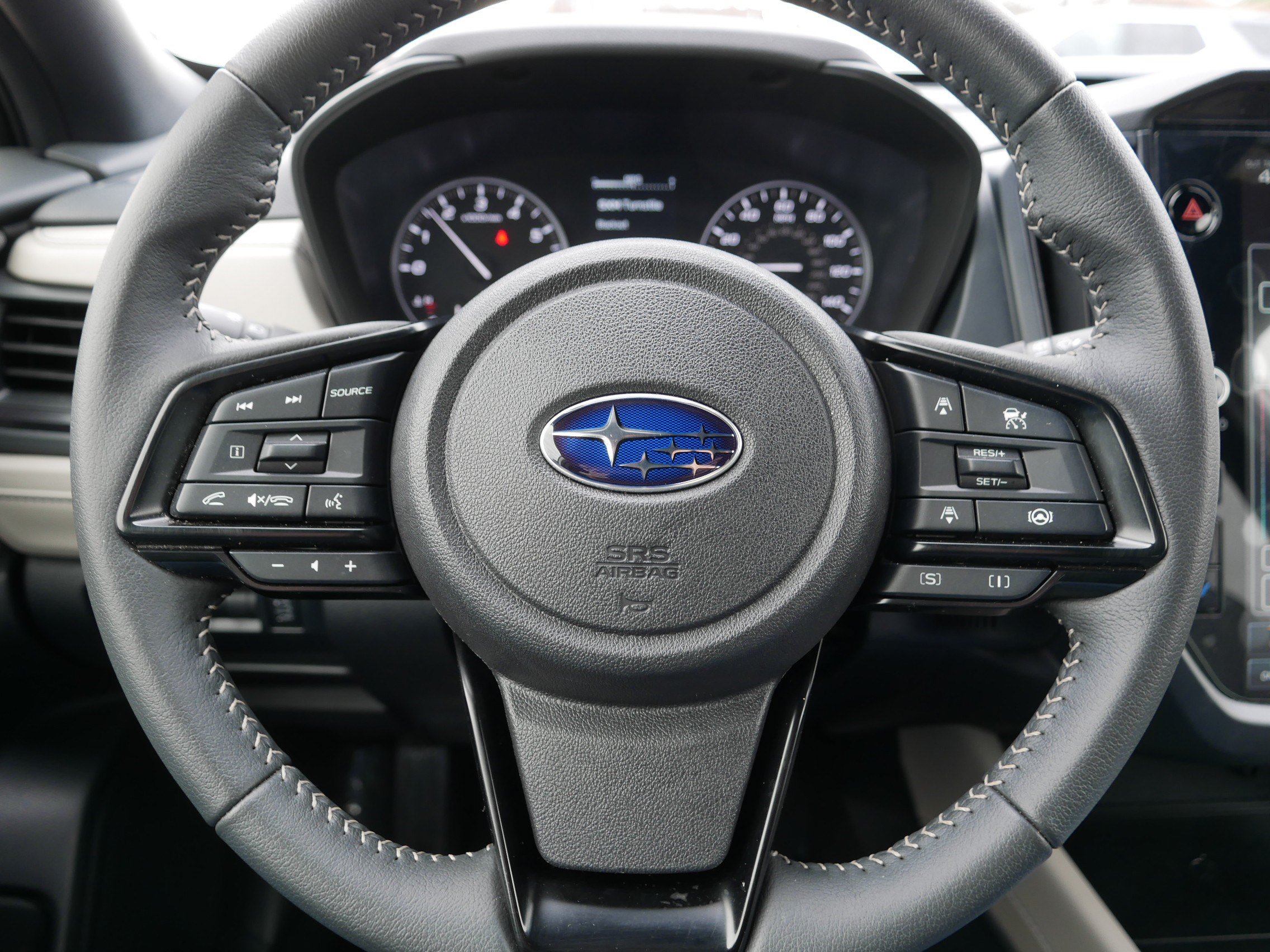 Used 2025 Subaru Forester Premium AWD/4WD image 25