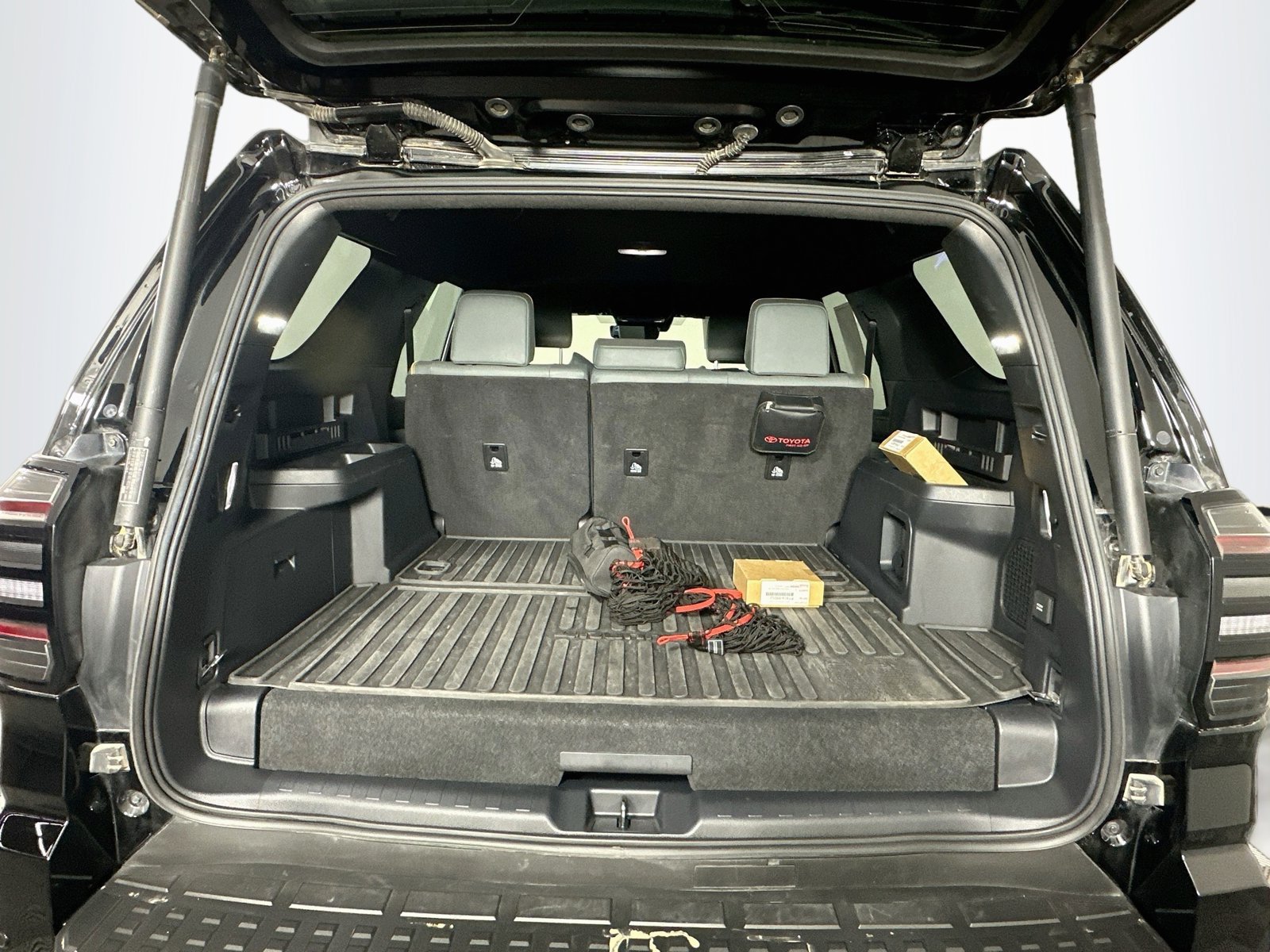 Certified 2025 Toyota 4Runner Trailhunter AWD/4WD image 27