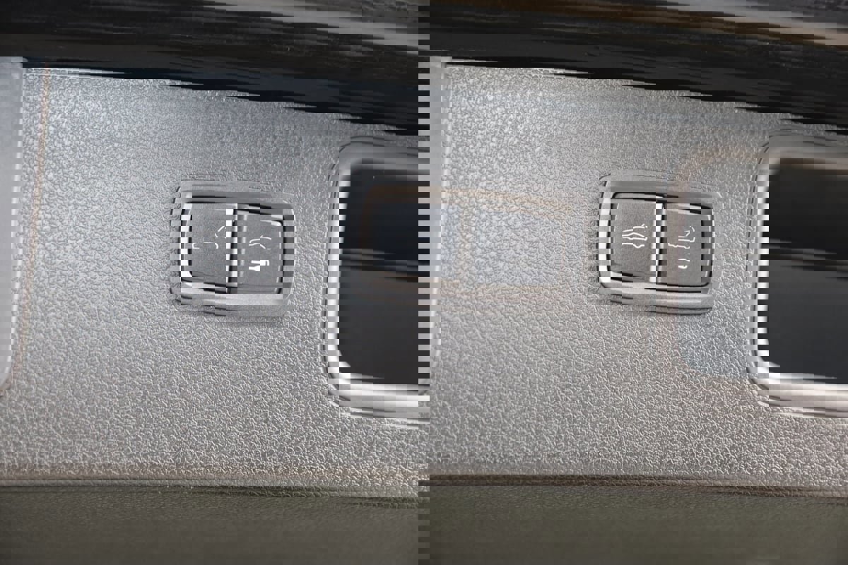 Used 2020 Porsche Macan image 55