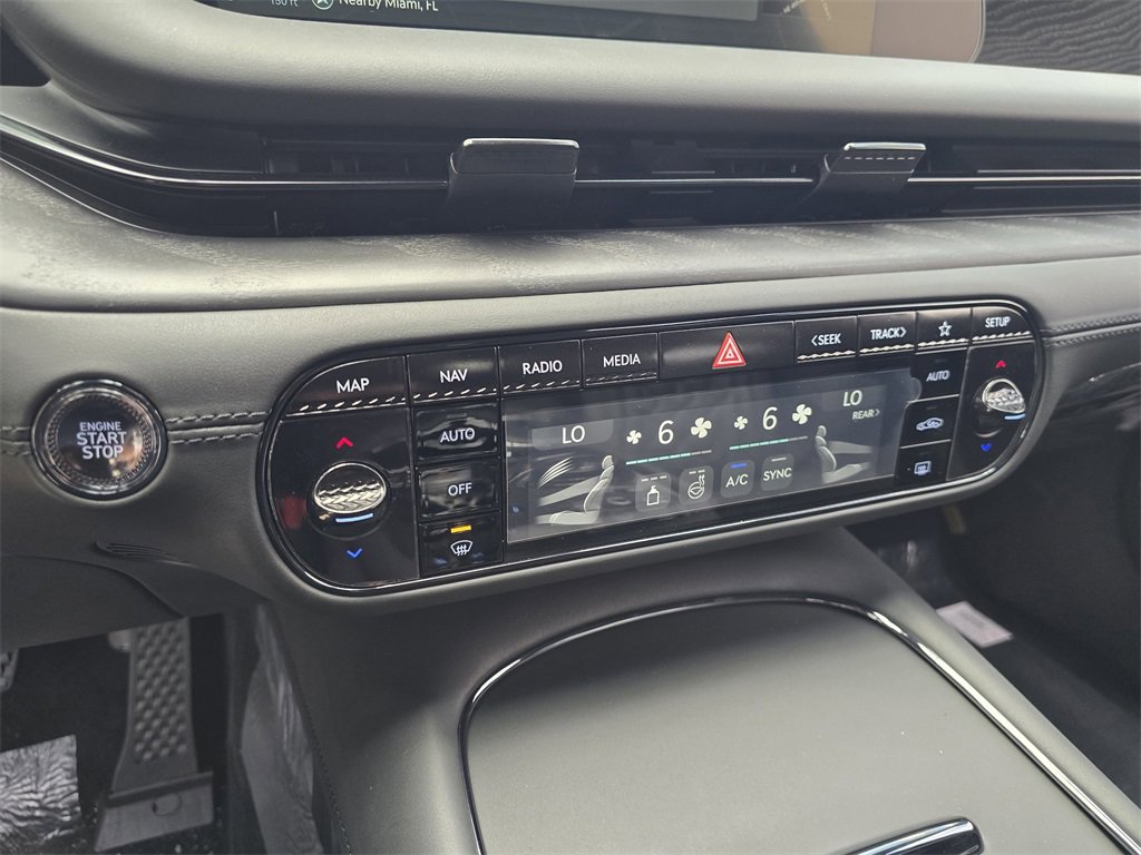 New 2026 Genesis G90 3.5T Prestige image 25