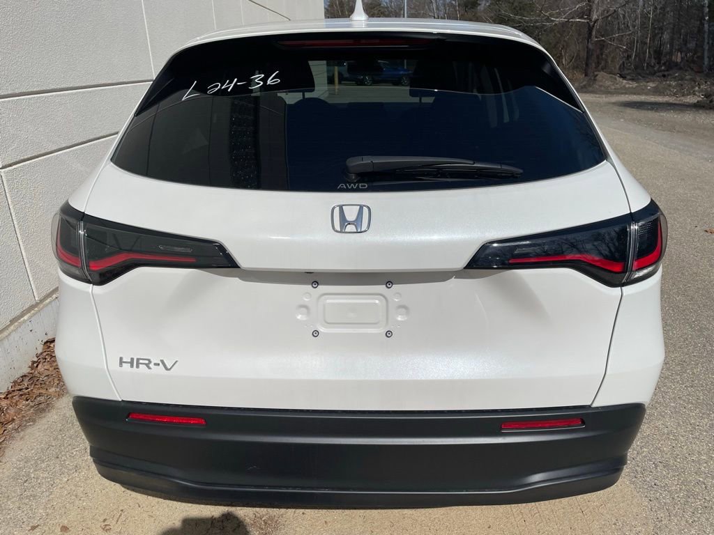 New 2026 Honda HR-V LX image 8