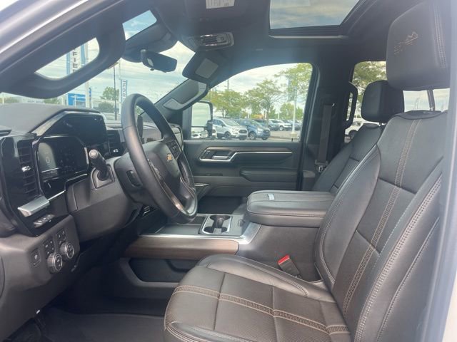 Used 2024 Chevrolet Silverado 3500 High Country image 24