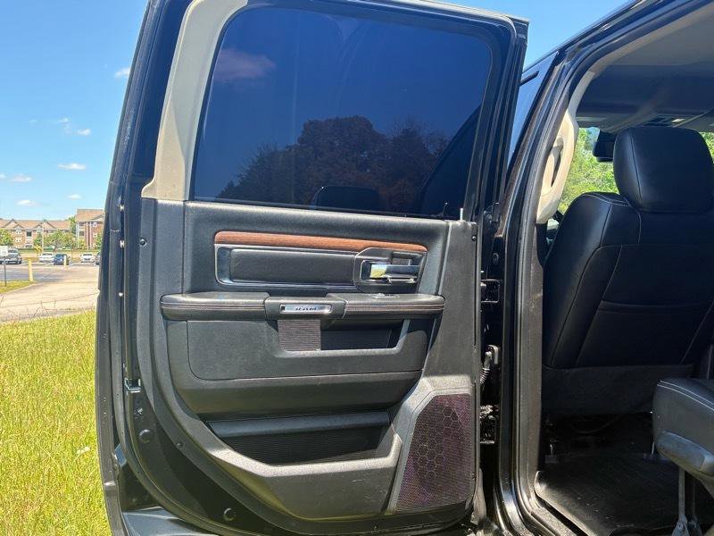 Used 2015 RAM 3500 Laramie w/ Convenience Group AWD/4WD image 21