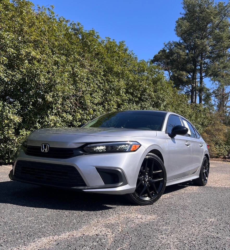 Used 2022 Honda Civic Sport image 2