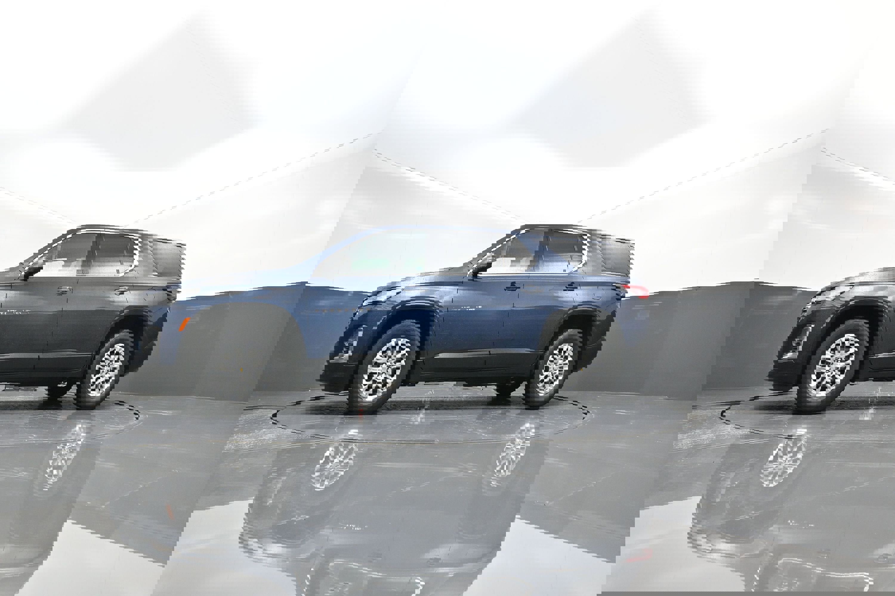 Certified 2023 Chevrolet Traverse LS image 31