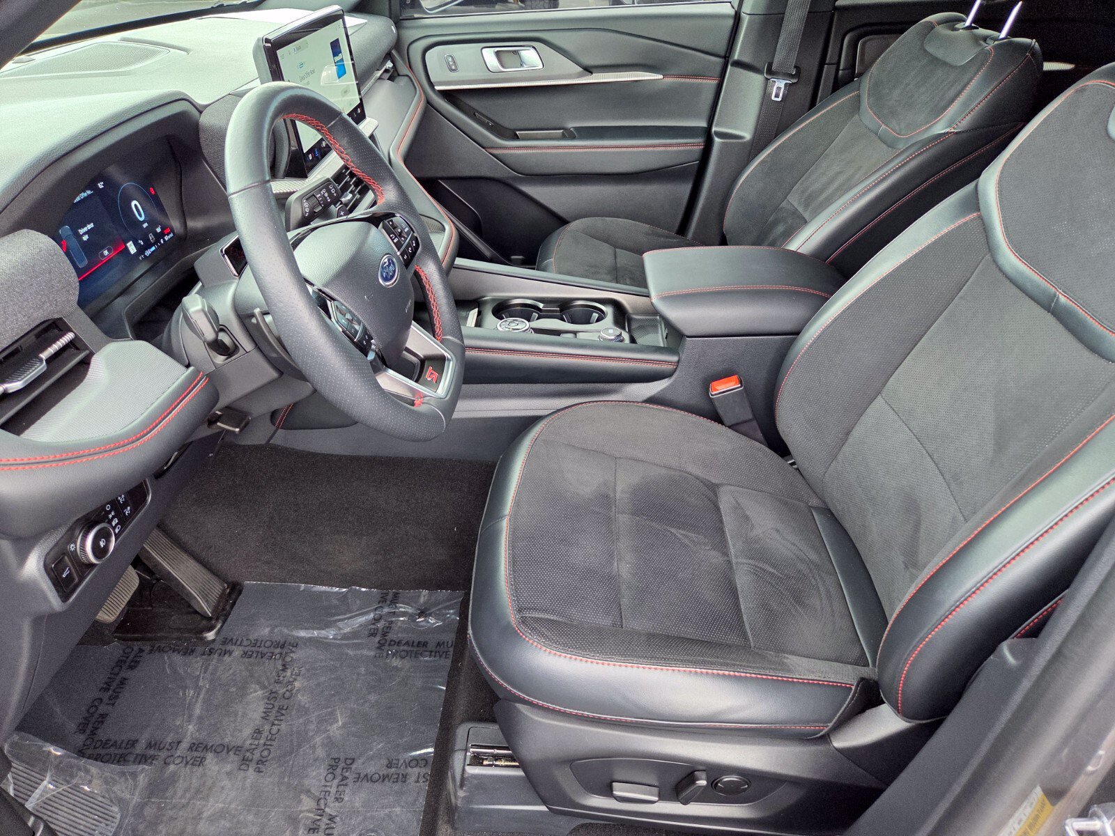 Used 2025 Ford Explorer ST AWD/4WD image 10