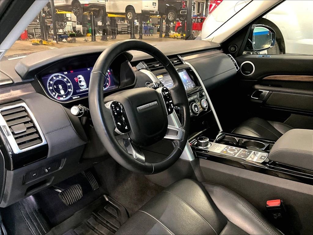 Used 2020 Land Rover Discovery HSE AWD/4WD image 8