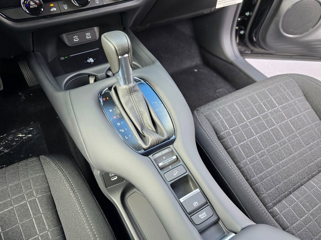 New 2026 Honda HR-V LX image 23