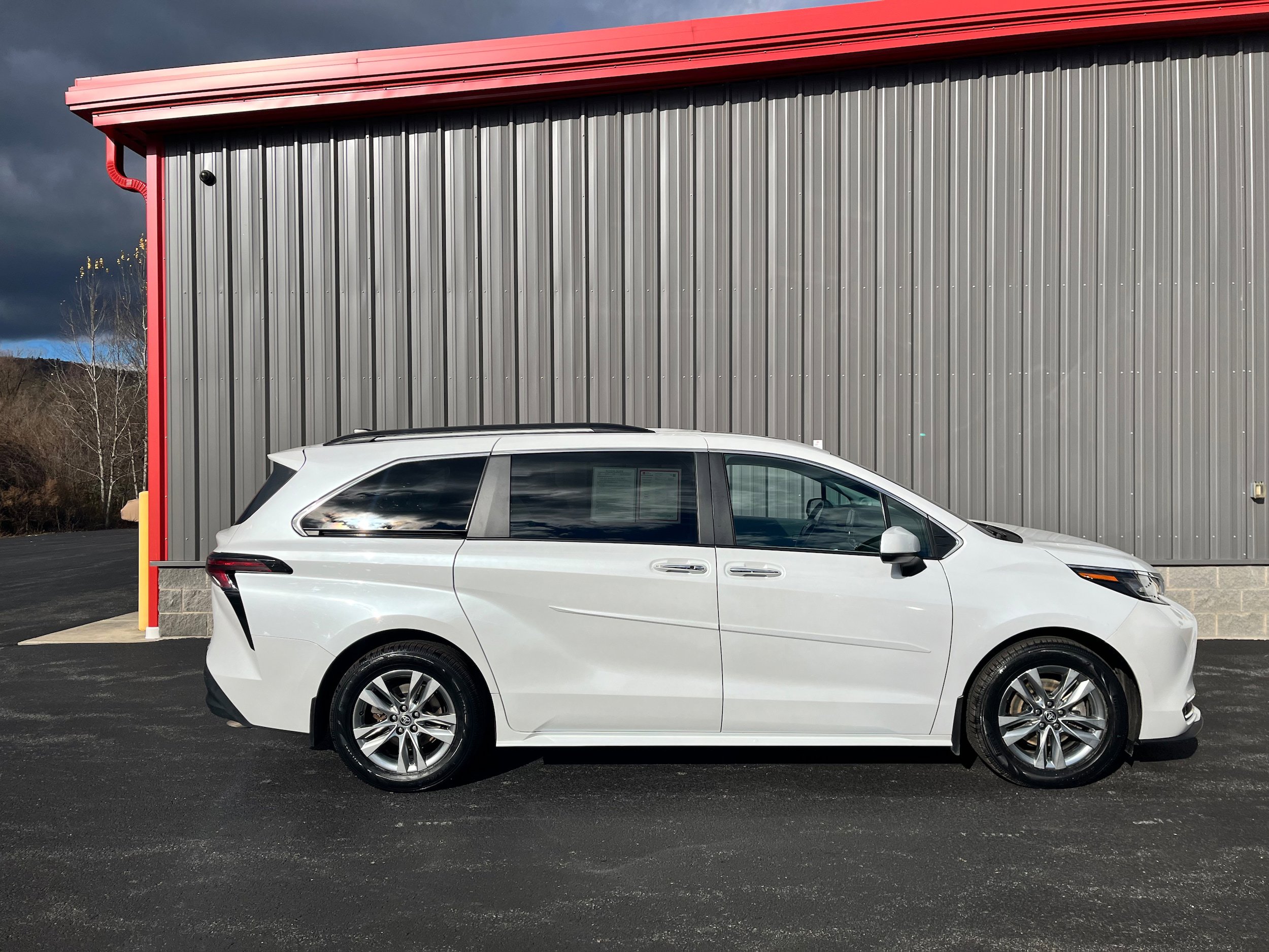 Certified 2023 Toyota Sienna XLE w/ XLE Plus Package