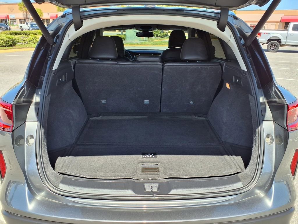 Used 2019 INFINITI QX50 Luxe w/ Cargo Package FWD image 19