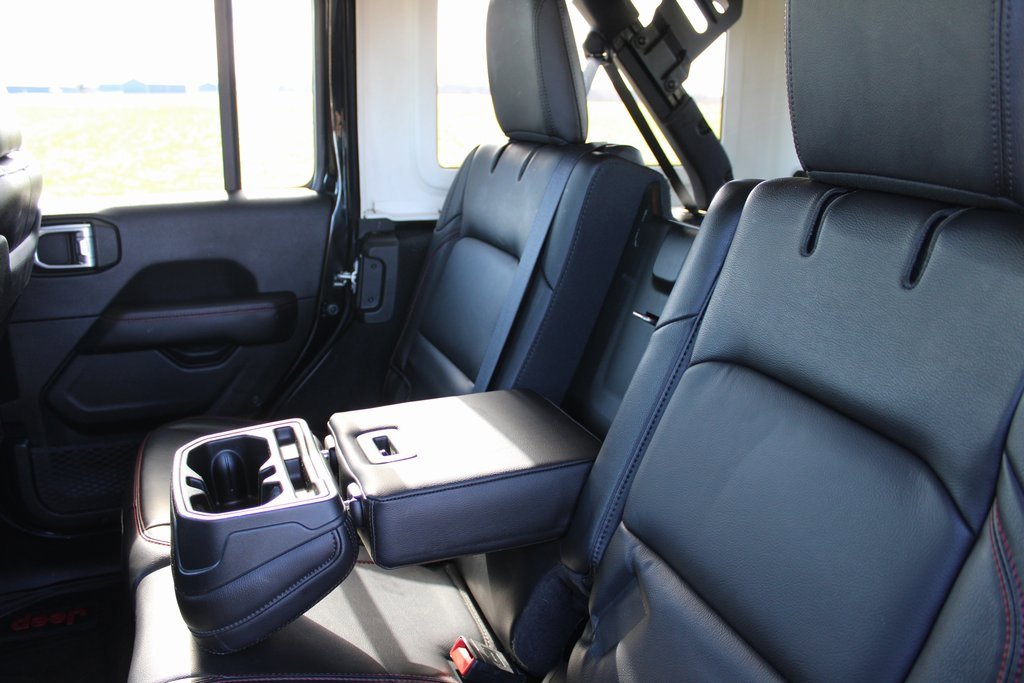 Used 2020 Jeep Wrangler Unlimited Rubicon w/ Uconnect 4C Nav & Sound Group image 31