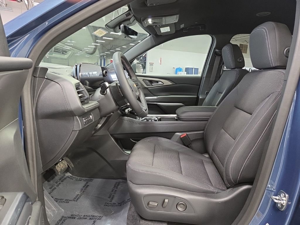 New 2026 Chevrolet Traverse LT image 9