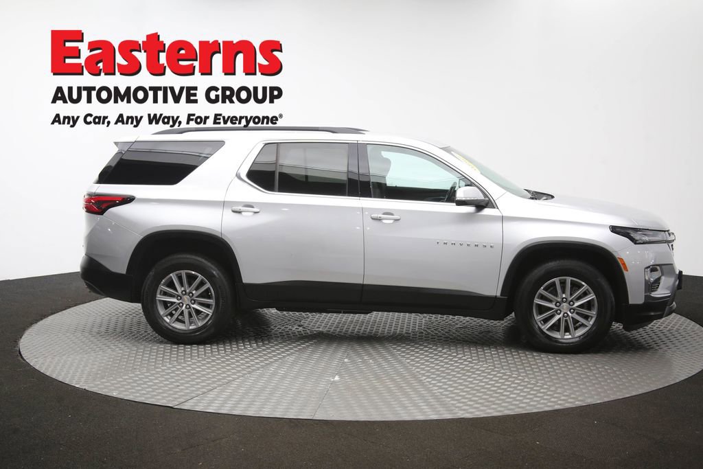 Used 2022 Chevrolet Traverse LT FWD image 46