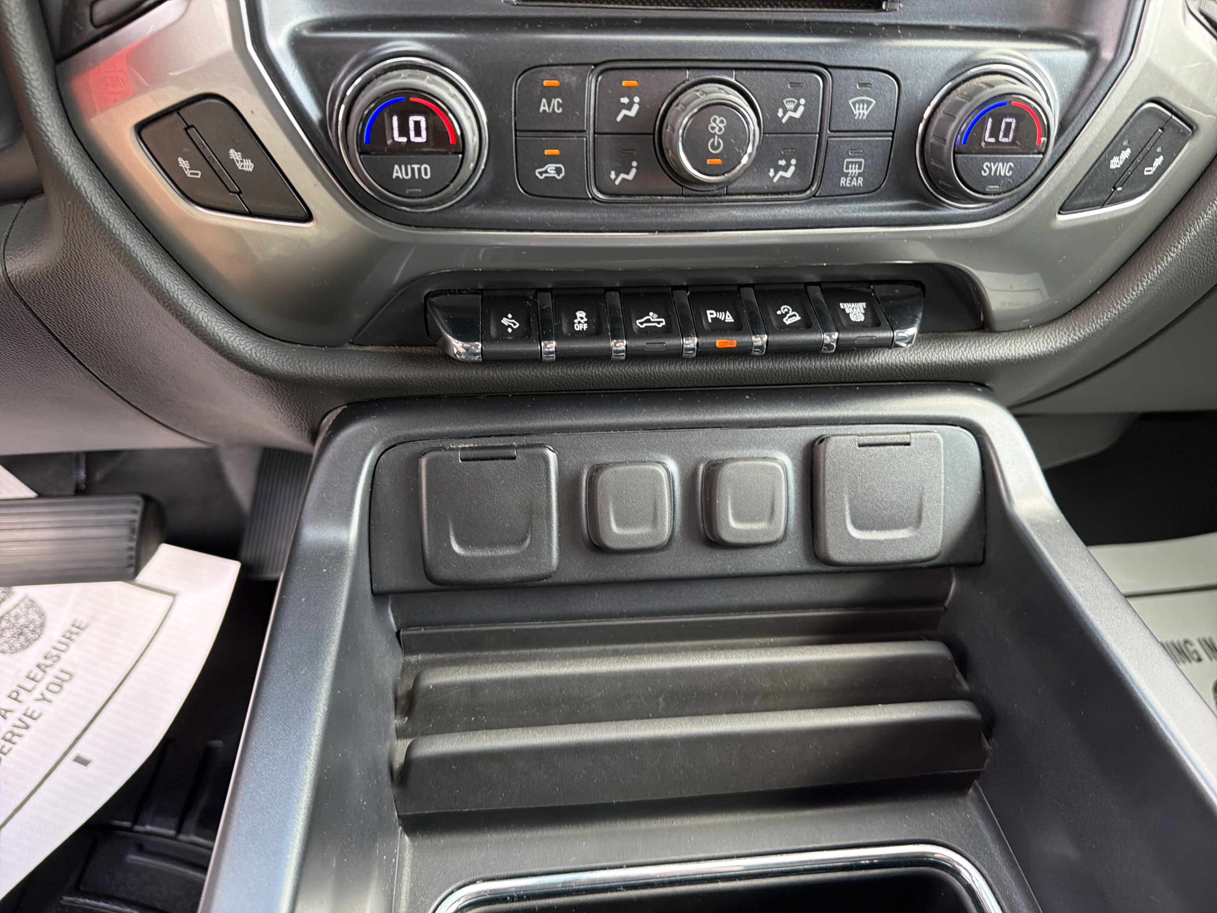 Used 2018 Chevrolet Silverado 2500 LT w/ LT Convenience Package AWD/4WD image 22