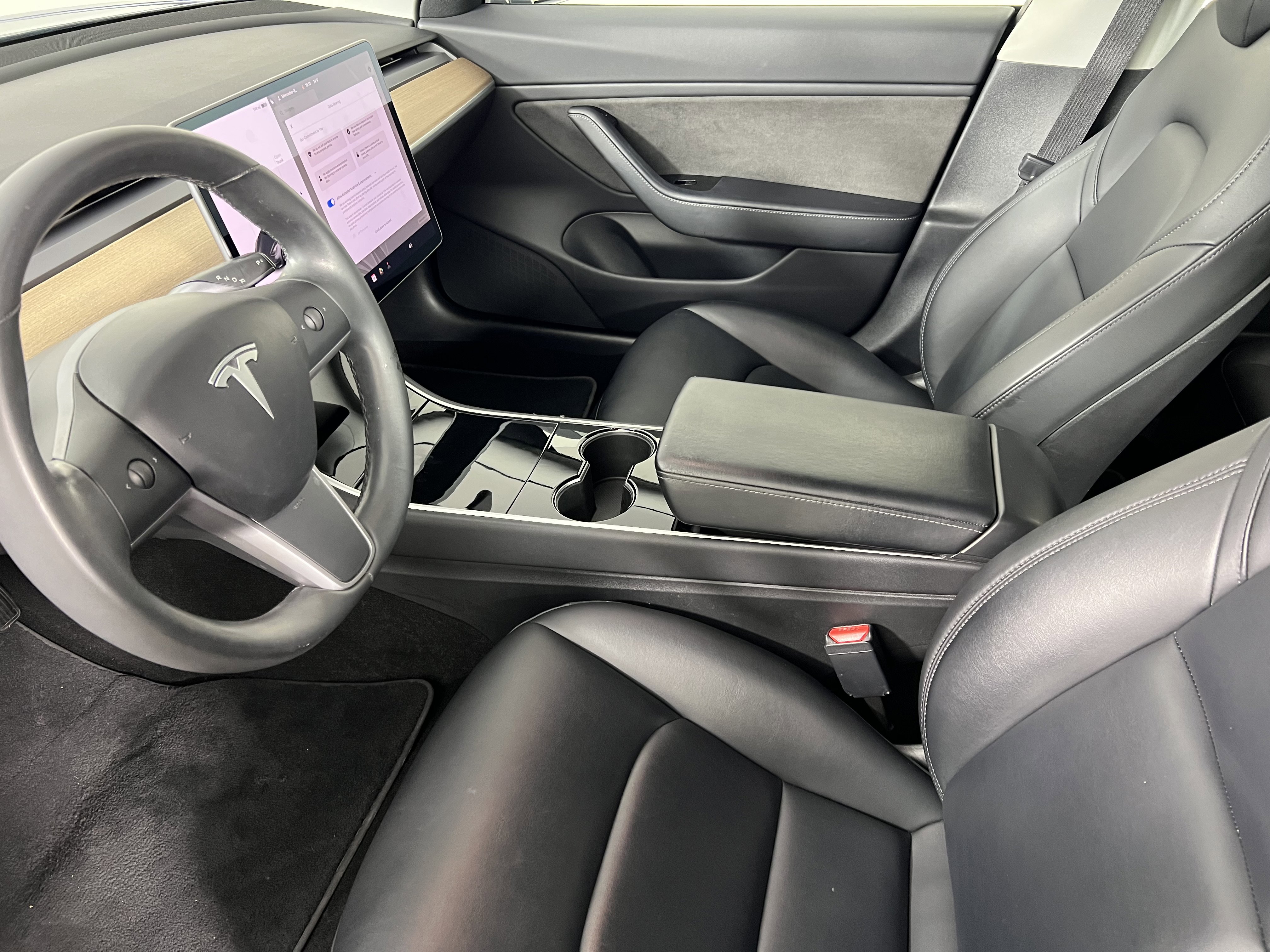 Used 2018 Tesla Model 3 Long Range RWD image 4