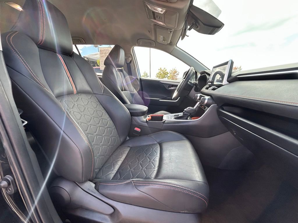 Used 2023 Toyota RAV4 Adventure image 36