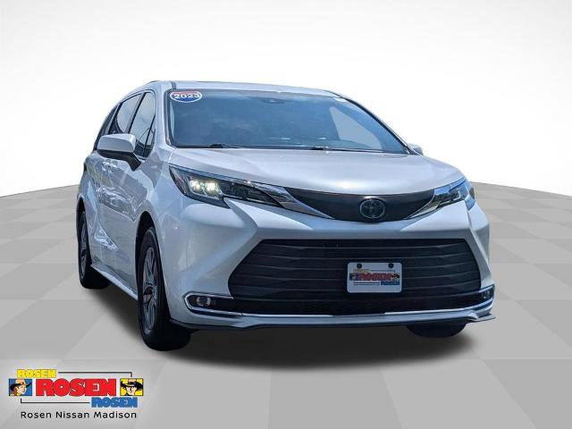 Used 2023 Toyota Sienna XLE
