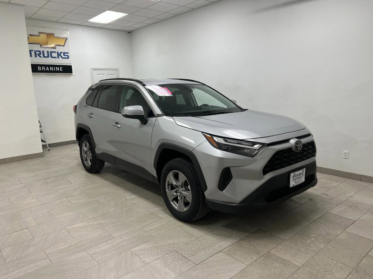 Used 2024 Toyota RAV4 XLE image 3