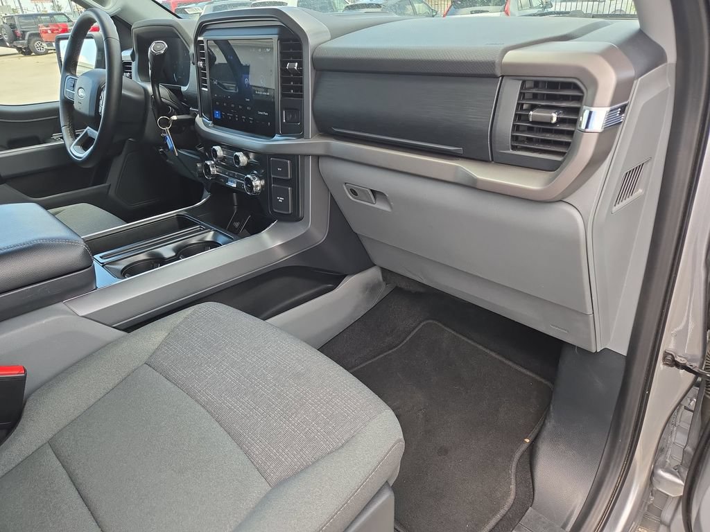 Used 2025 Ford F150 XLT w/ Equipment Group 301A Standard AWD/4WD image 31