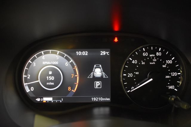 Used 2021 Nissan Kicks SR w/ SR Premium Package FWD image 26