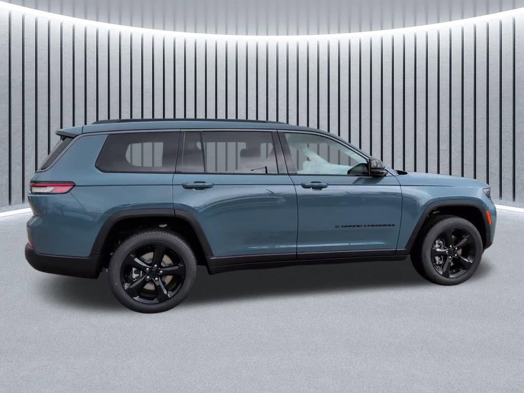 New 2026 Jeep Grand Cherokee L Limited AWD/4WD image 5