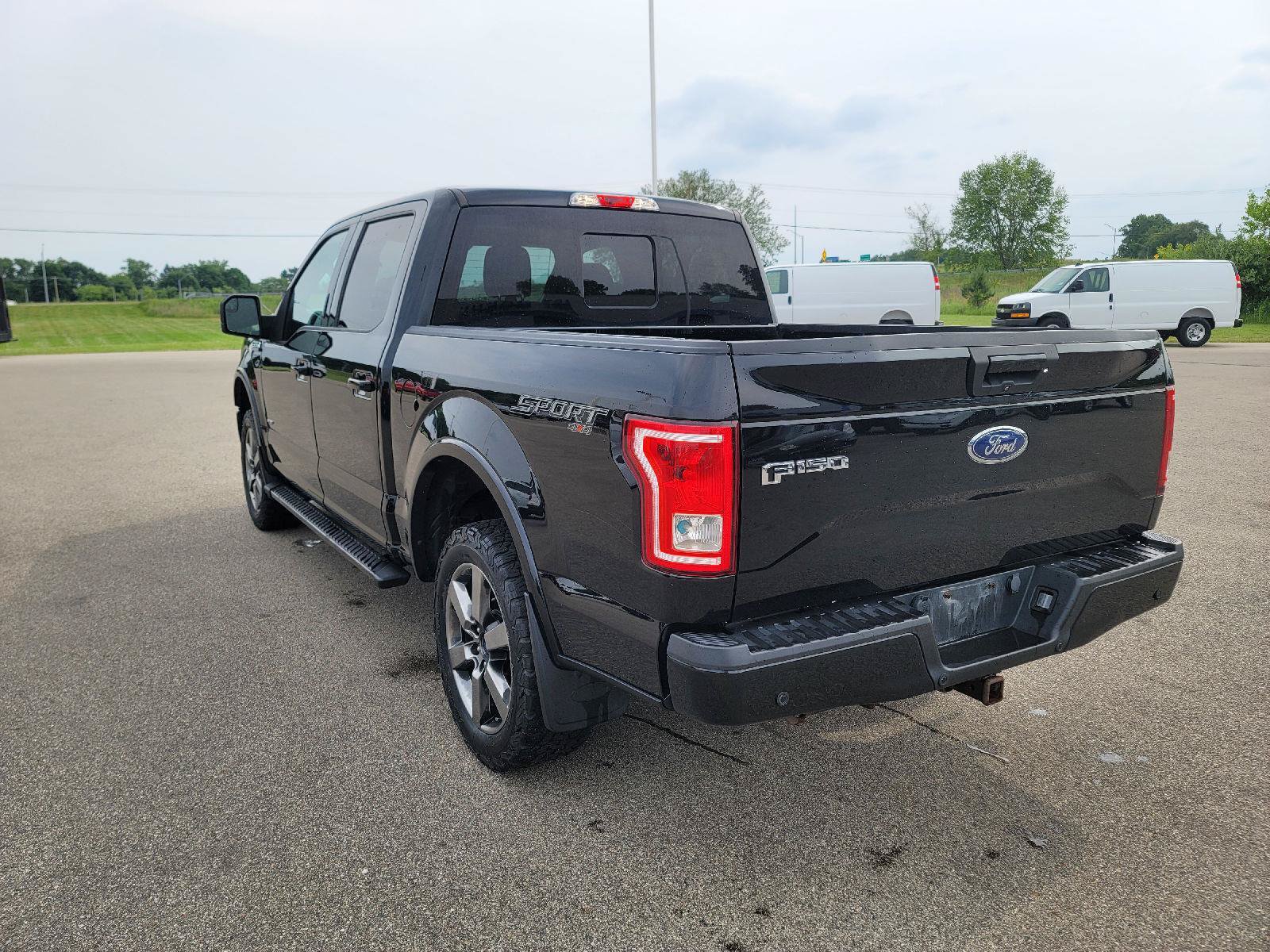 Used 2016 Ford F150 XLT w/ Equipment Group 302A Luxury AWD/4WD image 6