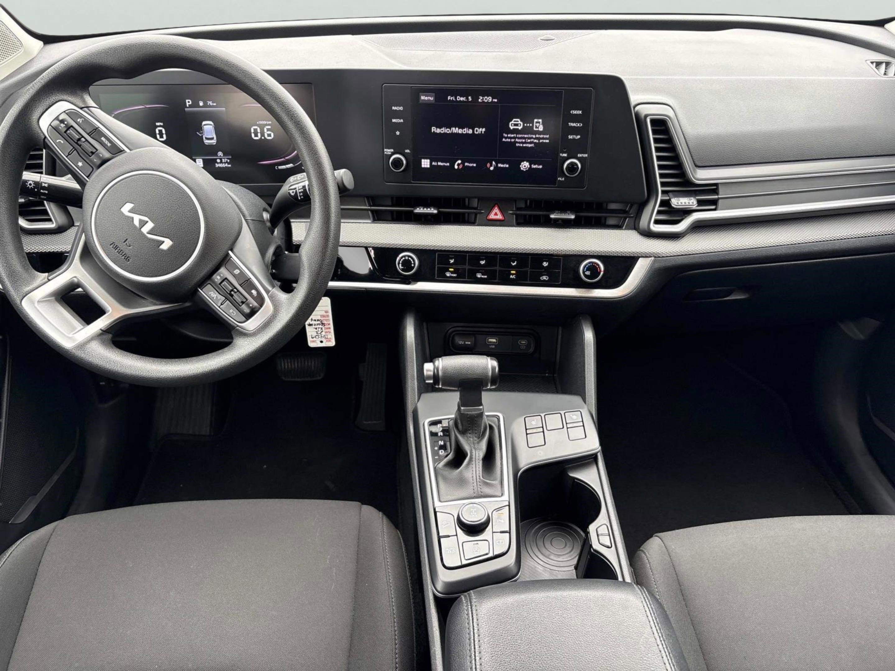 Used 2023 Kia Sportage LX image 16