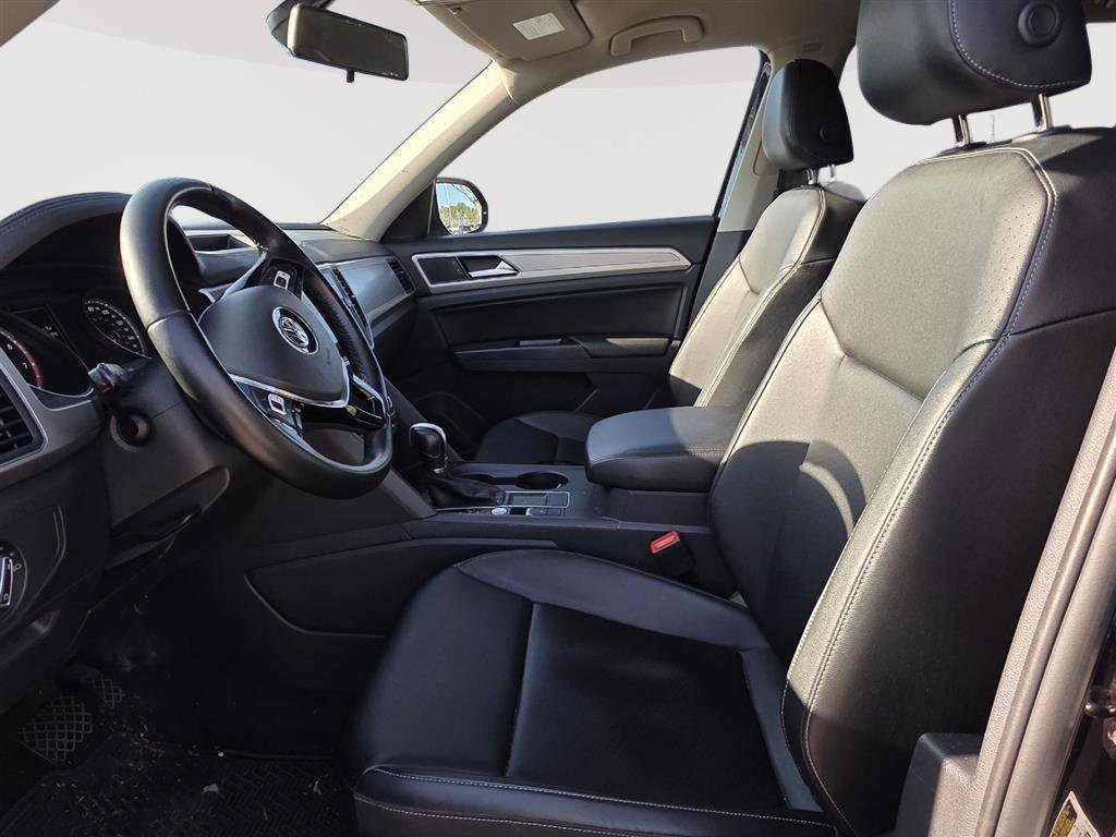 Used 2018 Volkswagen Atlas SE image 2