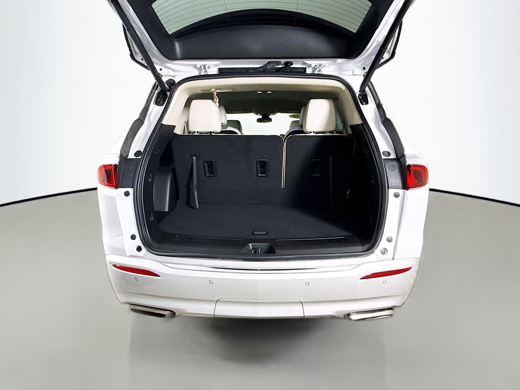 Used 2024 Buick Enclave Essence FWD image 26