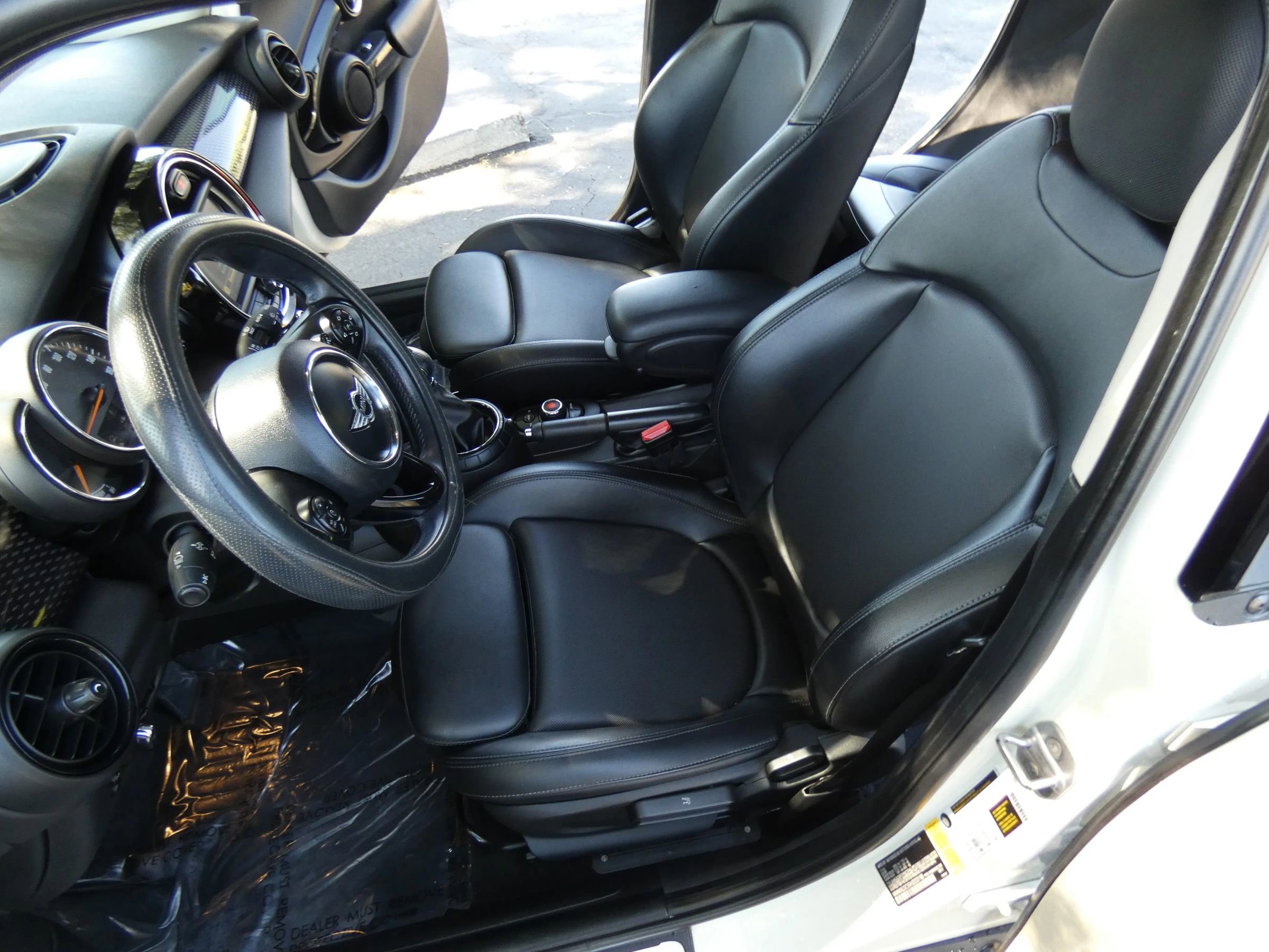Used 2017 MINI Cooper S image 41