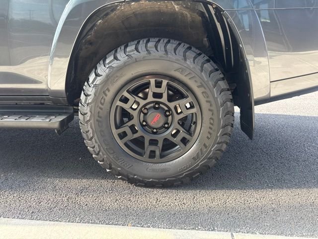 Used 2023 Toyota 4Runner TRD Off-Road AWD/4WD image 10