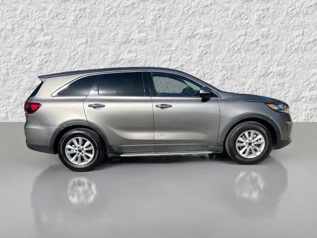 Used 2019 Kia Sorento L image 2