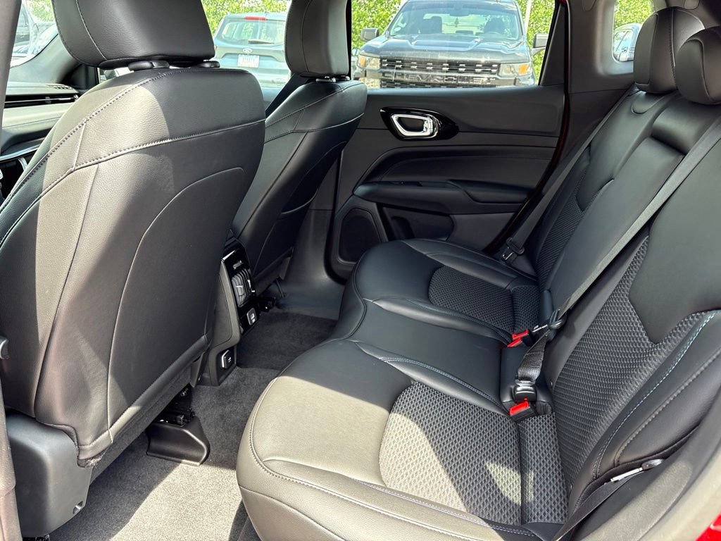 New 2026 Jeep Compass Latitude AWD/4WD image 9