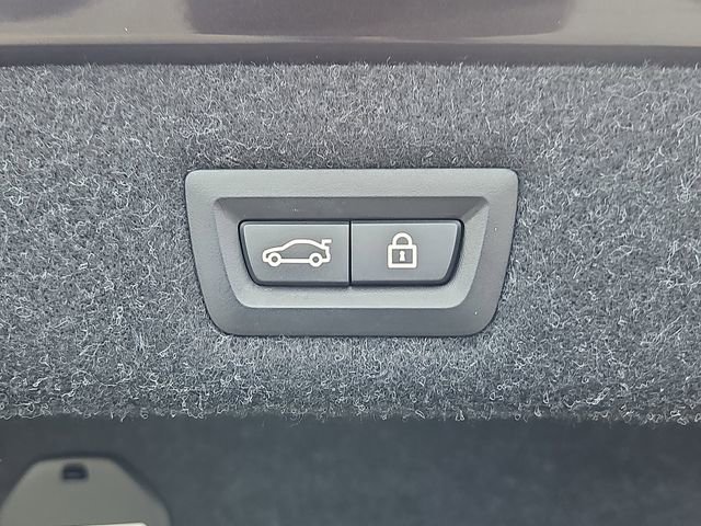 Used 2022 BMW 530i xDrive w/ Premium Package image 24