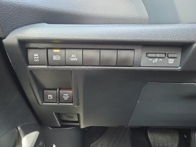 Used 2026 Toyota Sienna Limited FWD image 21
