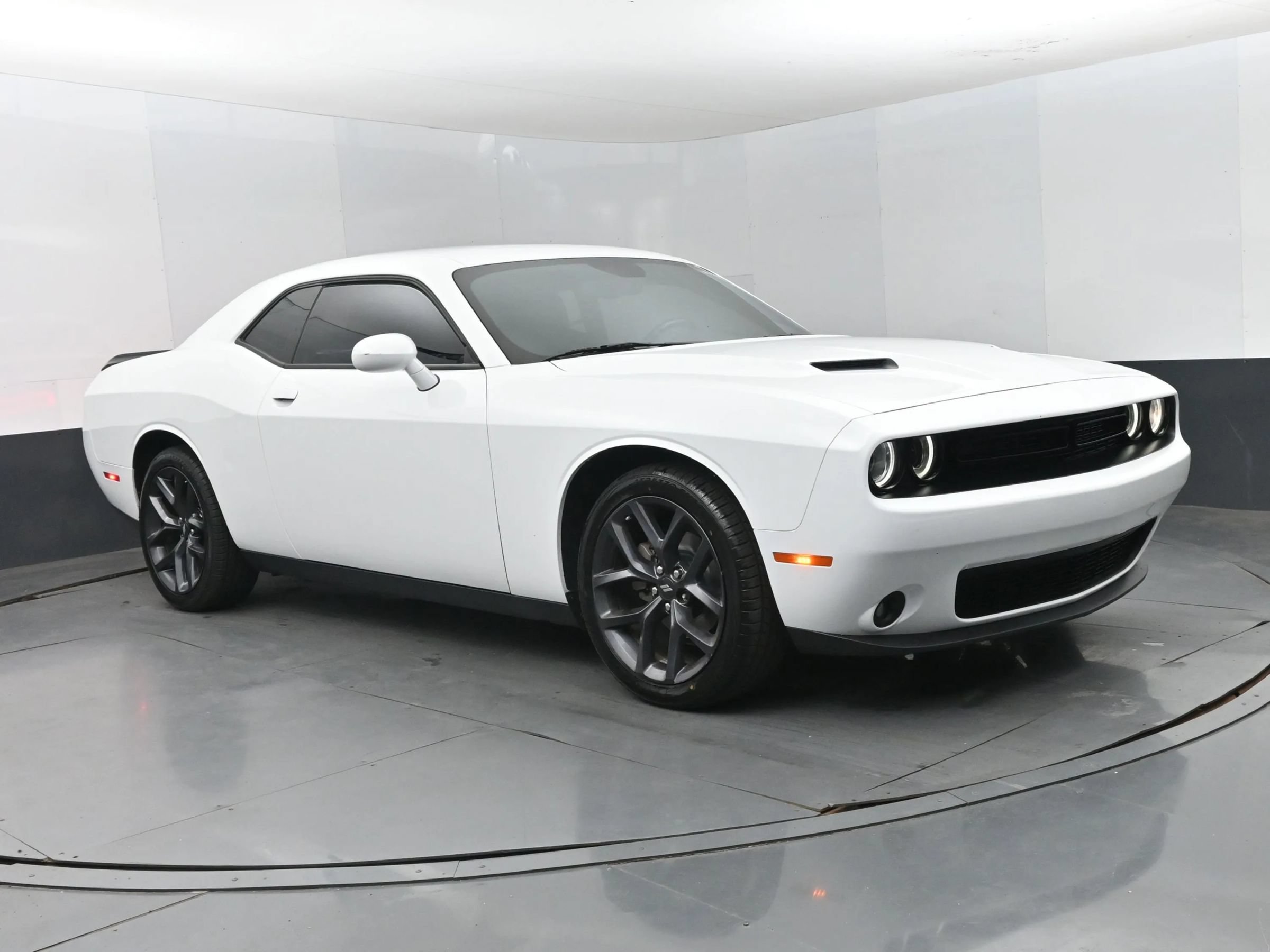Used 2023 Dodge Challenger SXT w/ Blacktop Package RWD image 2
