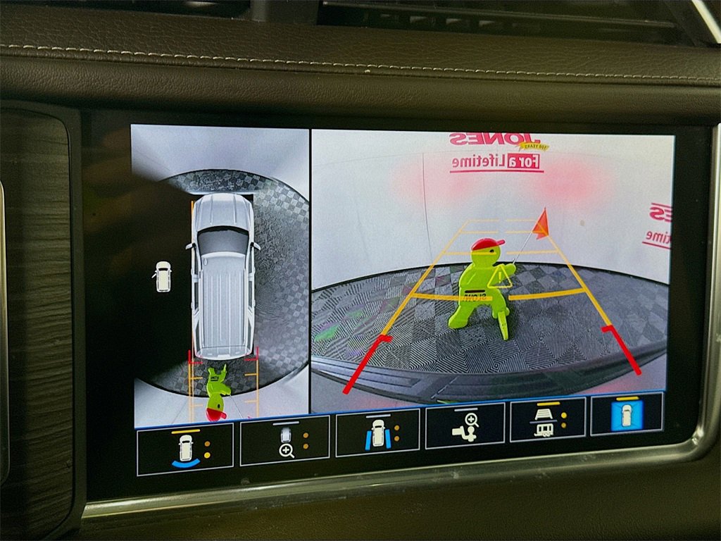 Used 2021 GMC Yukon Denali image 6