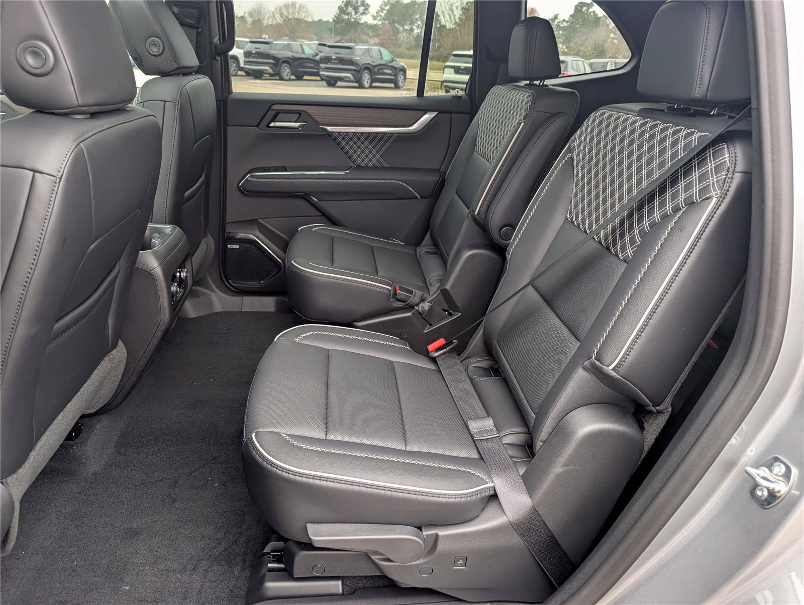 New 2026 GMC Acadia Denali w/ Super Cruise Package FWD image 32