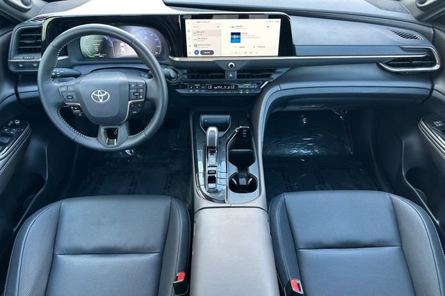 Certified 2026 Toyota Crown AWD/4WD image 17