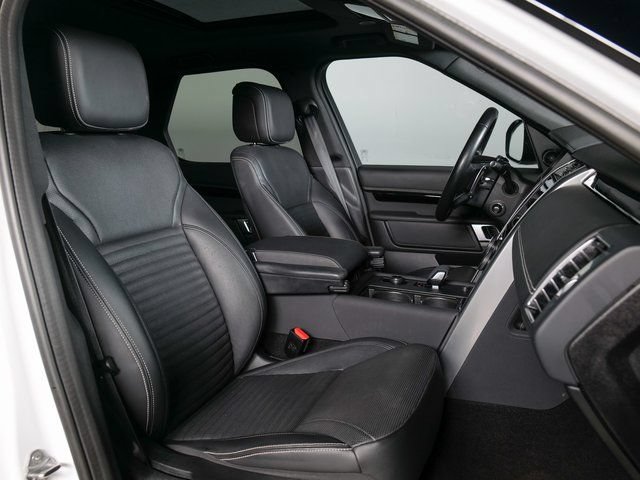 Certified 2023 Land Rover Discovery S R-Dynamic AWD/4WD image 3