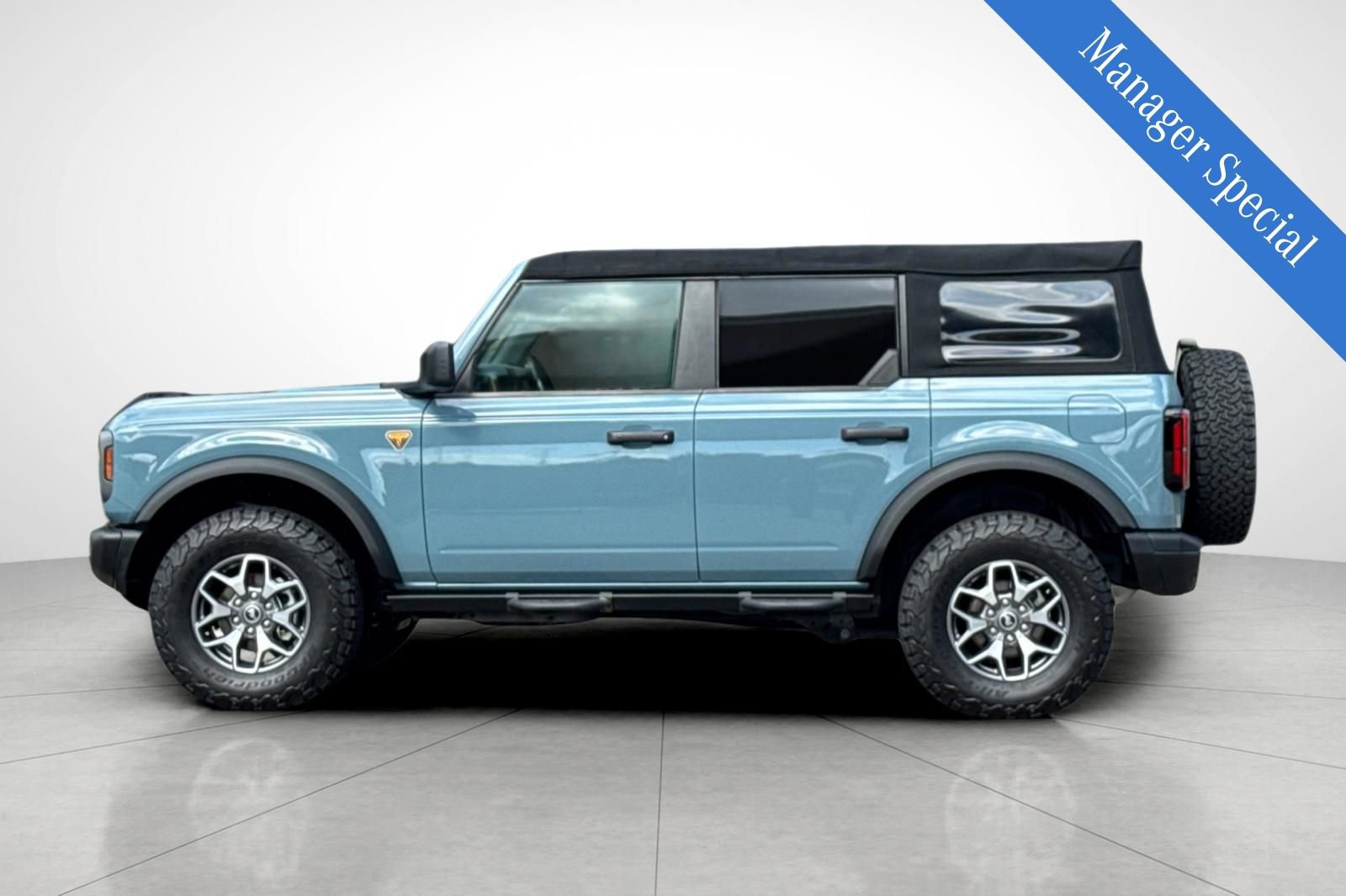 Used 2022 Ford Bronco Badlands image 28