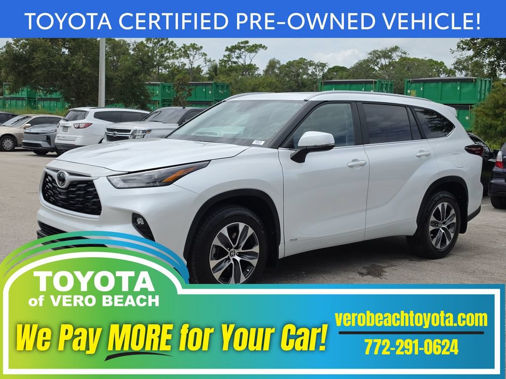 Certified 2026 Toyota Highlander XLE AWD/4WD image 1