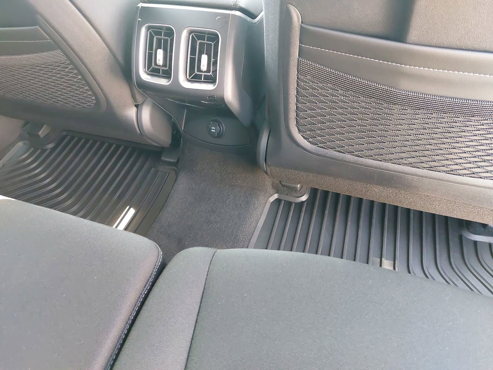 New 2026 Kia Sorento LX FWD image 12