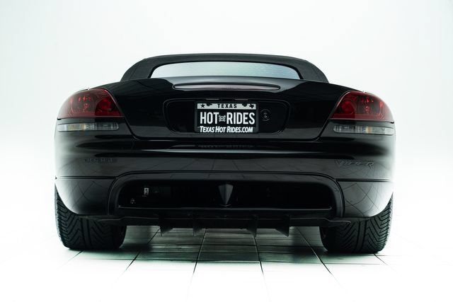 Used 2004 Dodge Viper SRT-10 RWD image 16