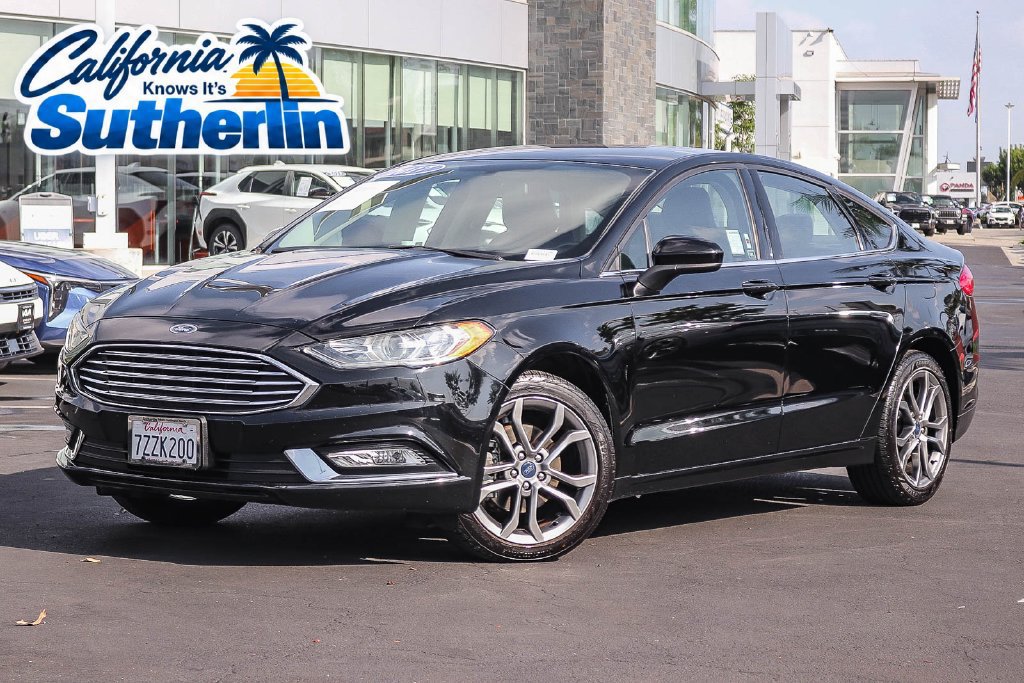 Used 2017 Ford Fusion SE w/ Equipment Group 201A